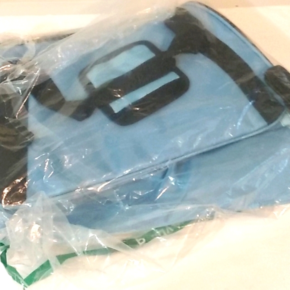 SMALL PET TRAVEL CARRIER BLUE & BLACK MESH VENTILATED PORTABLE STORAGE TOTE NWT - Picture 6 of 6